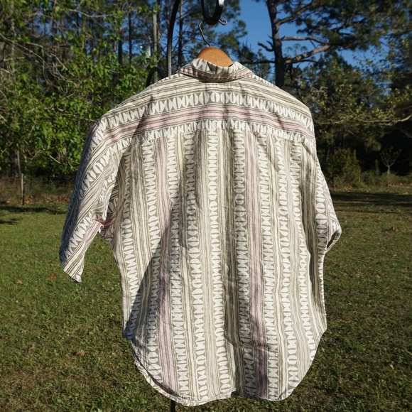 Enchante Vintage Shell Print Button down - Picture 3 of 4